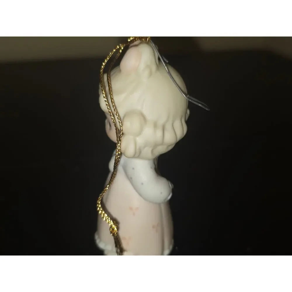 Precious Moments Joy From Head To Mistletoe Angel Ornament 1995 Enesco 150126